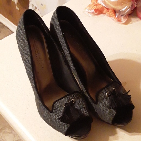 Peep-toe, tassel, grey heels - Picture 2 of 3